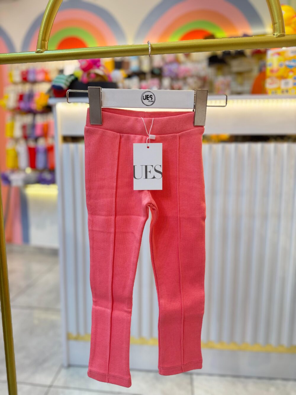 PEMBE TAYT