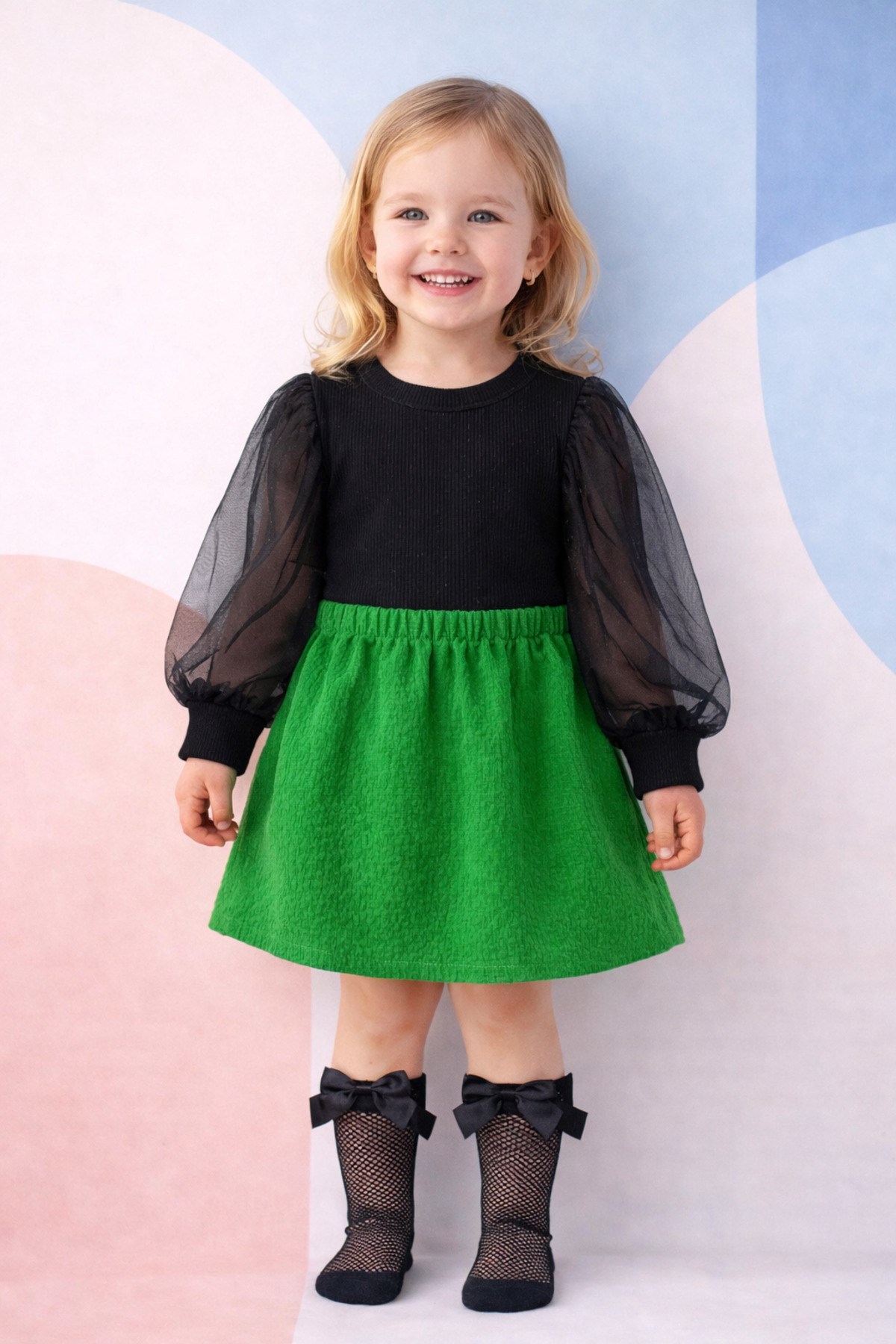 Kız Çocuk Siyah Tül Kollu Yeşil Lastikli Etek Takım Ve Siyah File Çorap Set