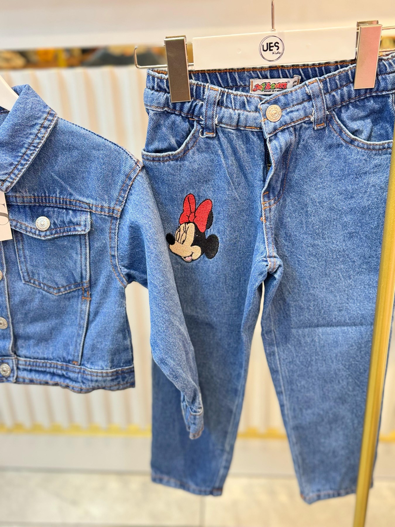 KIZ ÇOCUK MICKEY DESENLİ KOT PANTALON VE KOT CEKET TAKIM - Görsel 3
