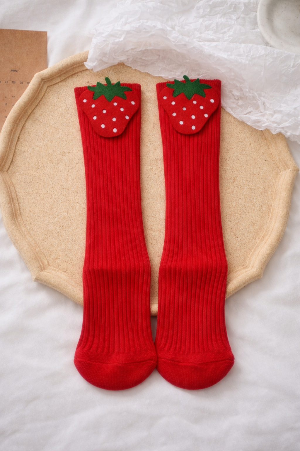 Kız Çocuk Çilek Keçeli Kırmızı Diz Altı Çorap