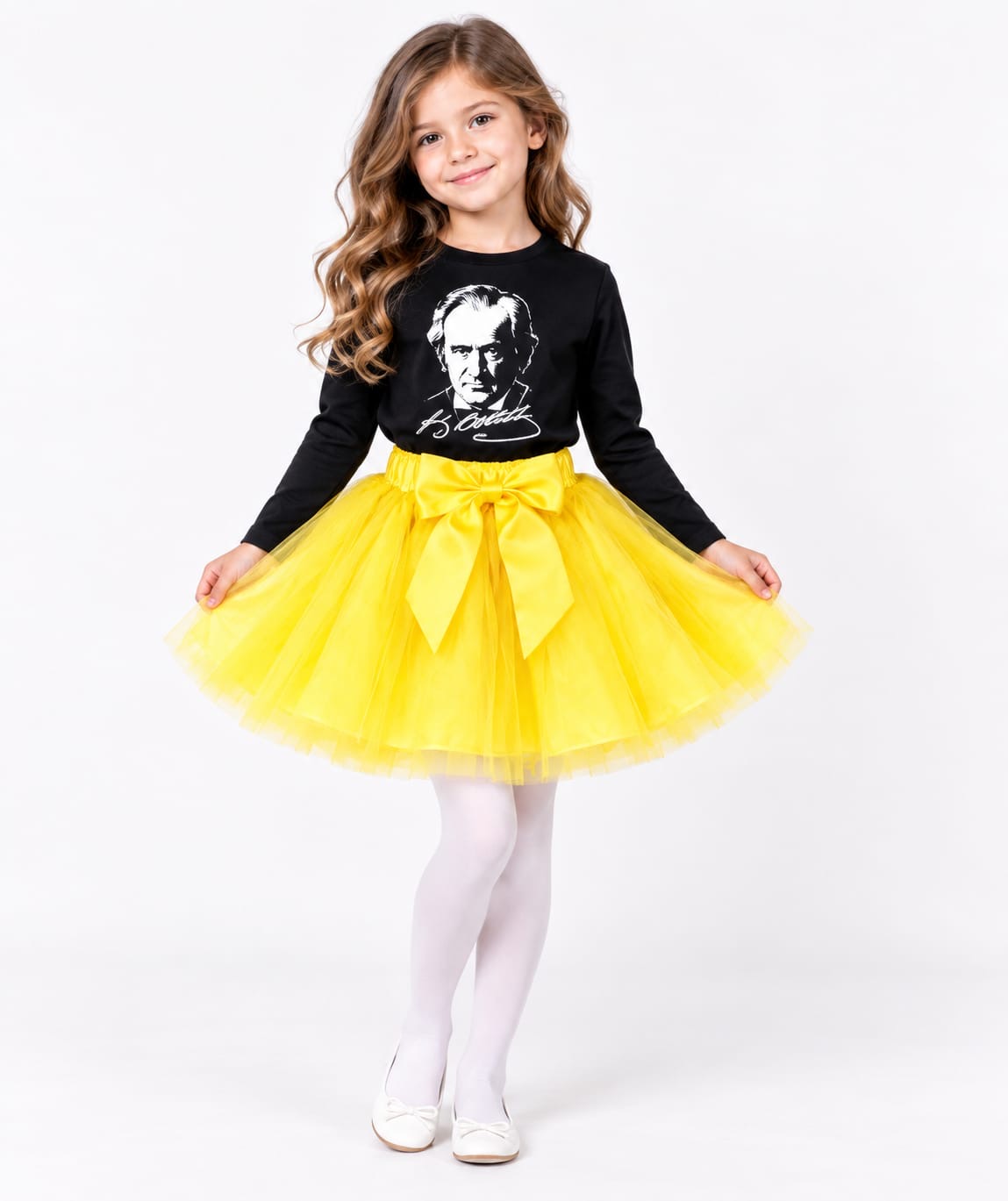 Kız Çocuk Atatürk Portre Baskılı Siyah Uzun Kollu Tişört Sarı Tütü Etek Ve Çorap Set